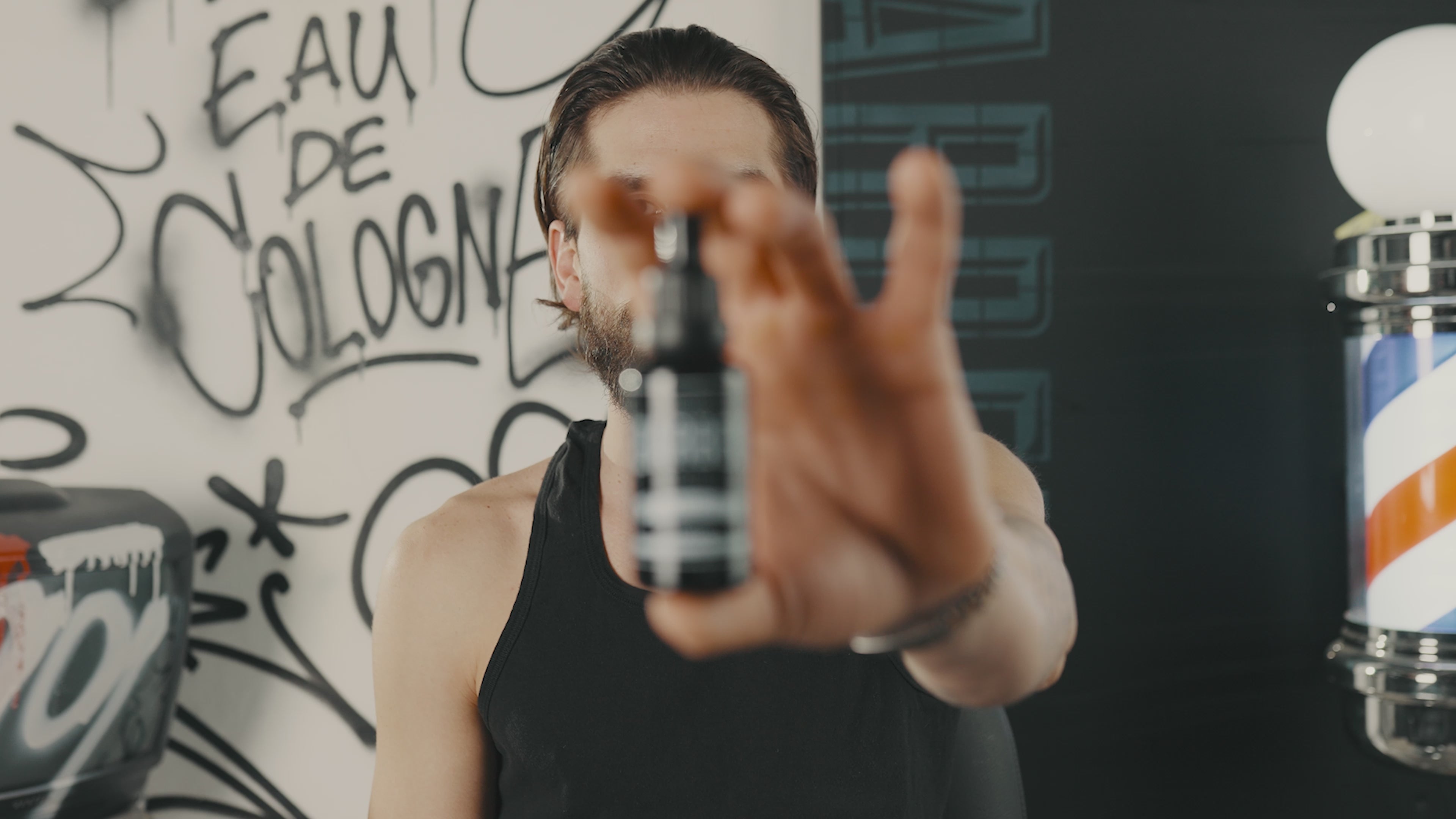 Load video: Barber Marmara Beard Oil Sandalwood – 30ml